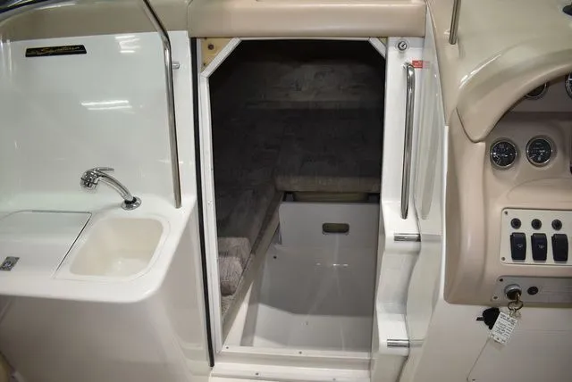 Slide: The Image of Sea Ray 220 Overnighter 1995 - 63