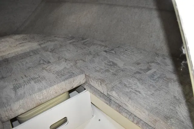 Slide: The Image of Sea Ray 220 Overnighter 1995 - 66