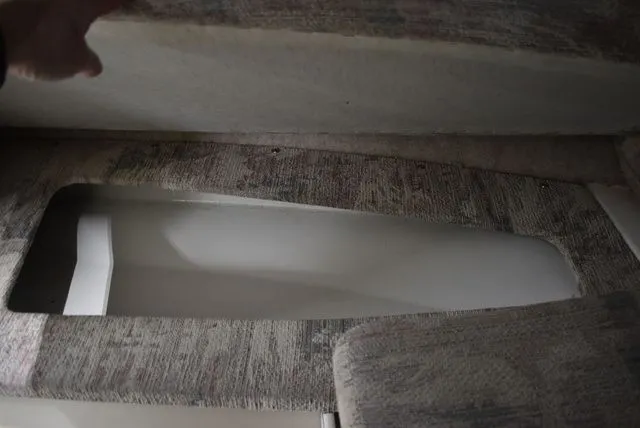 Slide: The Image of Sea Ray 220 Overnighter 1995 - 69