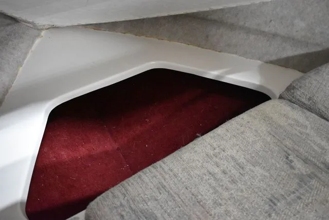 Slide: The Image of Sea Ray 220 Overnighter 1995 - 70