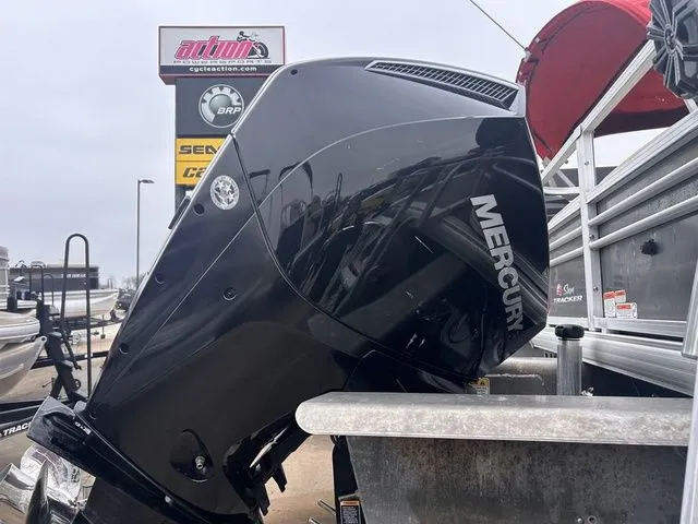 Slide: The Image of Sun Tracker Fishin' Barge 22 XP3 2021 - 6