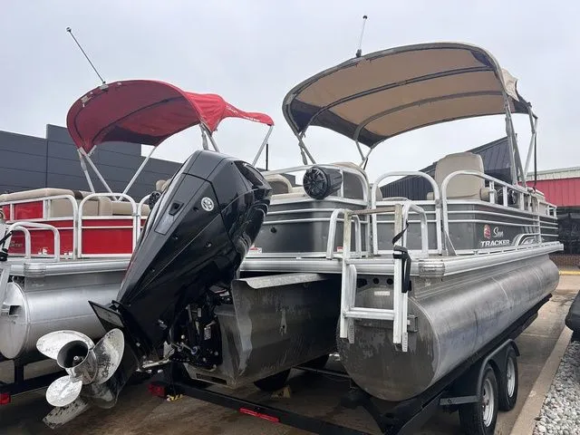 Slide: The Image of Sun Tracker Fishin' Barge 22 XP3 2021 - 7