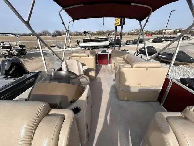 Slide: The Image of Silver Wave 230 Island CL 2017 - 10