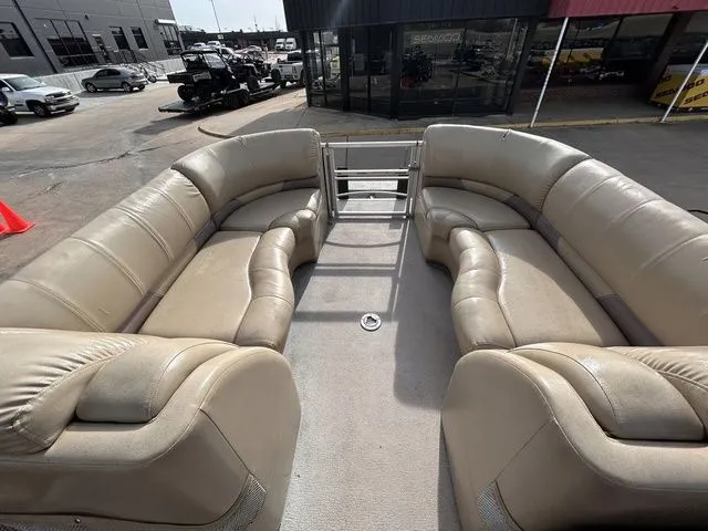 Slide: The Image of Silver Wave 230 Island CL 2017 - 13