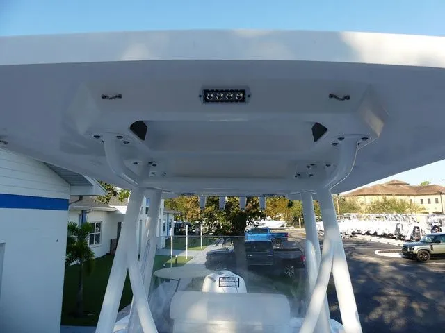 Slide: The Image of Blackfin 222 CC 2026 - 26