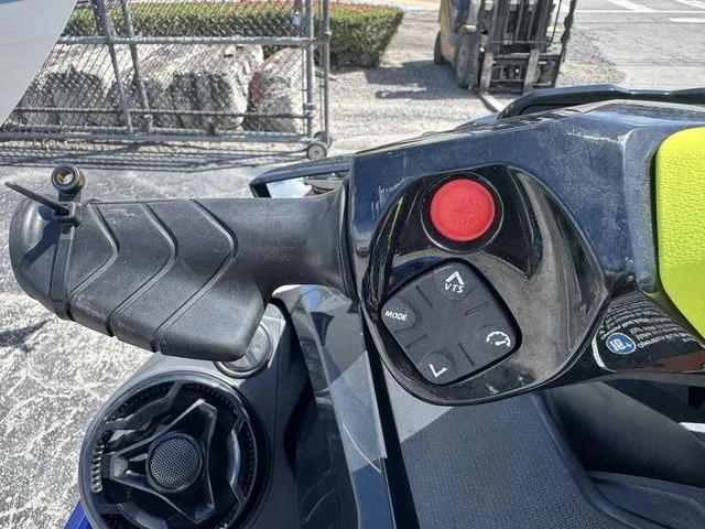 Slide: The Image of Sea-Doo Wake 2021 - 12