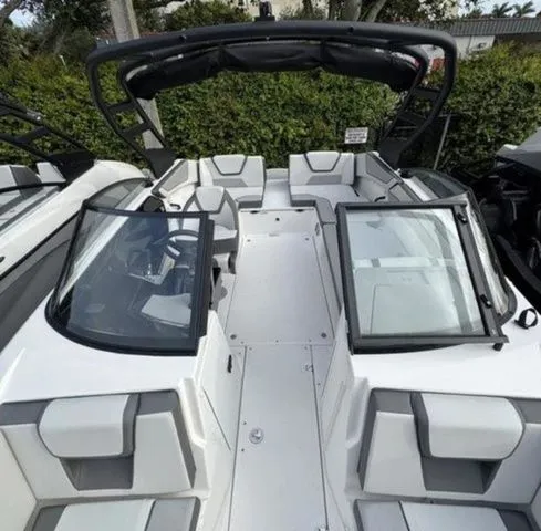 Slide: The Image of Yamaha AR220 2026 - 16