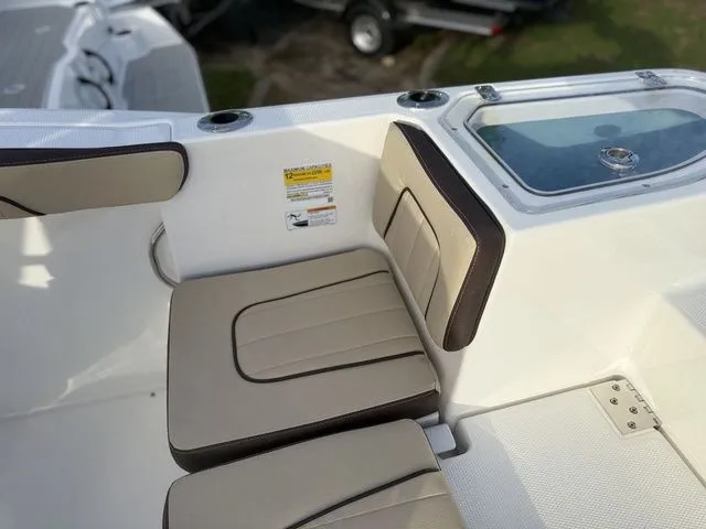 Slide: The Image of Yamaha 252 FSH Sport 2026 - 12