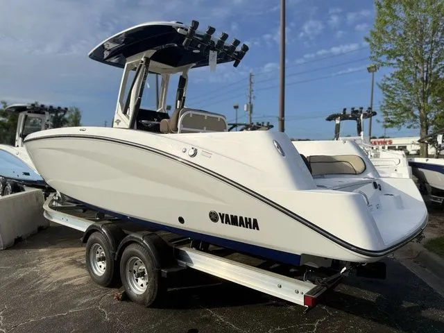 Slide: The Image of Yamaha 252 FSH Sport 2026 - 3