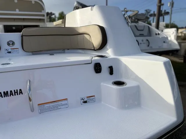 Slide: The Image of Yamaha 252 FSH Sport 2026 - 7