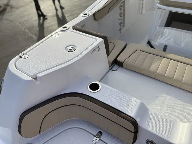 Slide: The Image of Yamaha 252 FSH Sport 2026 - 8