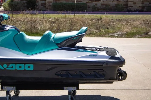 Slide: The Image of Sea-Doo GTI 2020 - 6