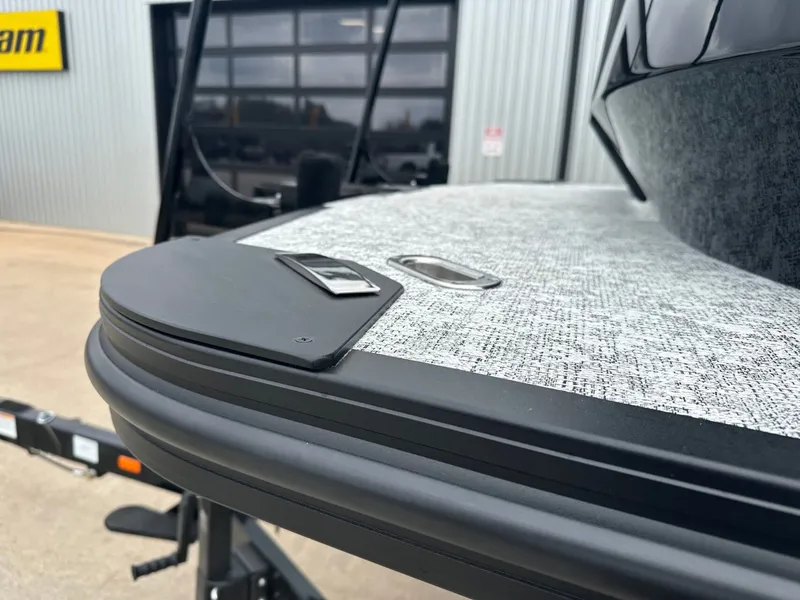 Slide: The Image of Revel RS25L 2026 - 14