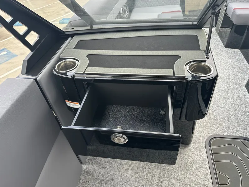 Slide: The Image of Revel RS25L 2026 - 36