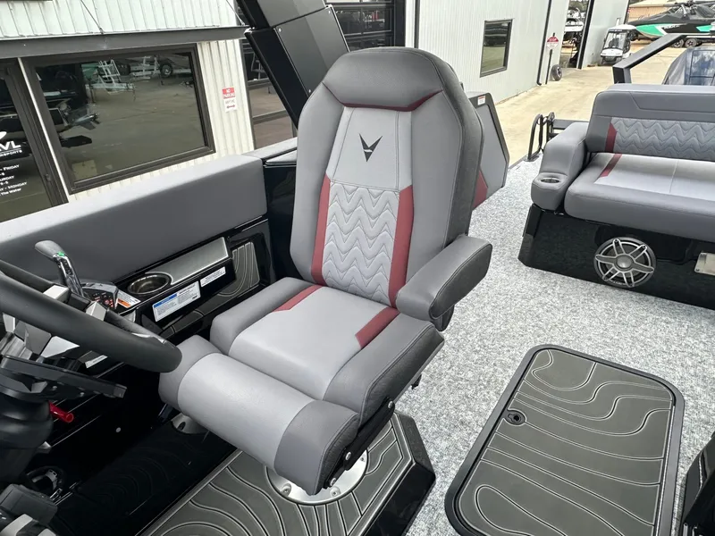 Slide: The Image of Revel RS25L 2026 - 37