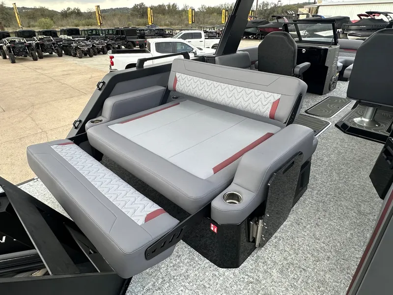 Slide: The Image of Revel RS25L 2026 - 54