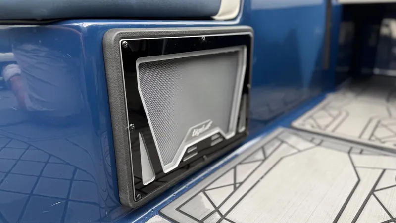 Slide: The Image of Tigé 25ZX 2022 - 23