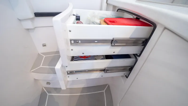 Slide: The Image of Intrepid 345 Valor 2022 - 128