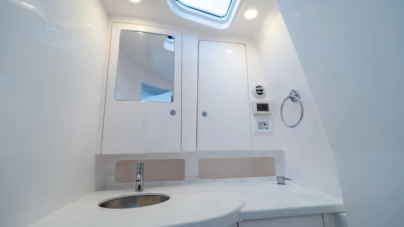 Slide: The Image of Intrepid 345 Valor 2022 - 138