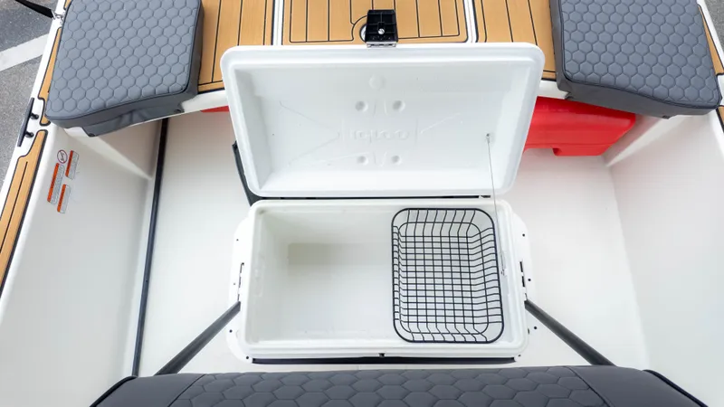 Slide: The Image of Mako Pro Skiff 17 CC 2023 - 10