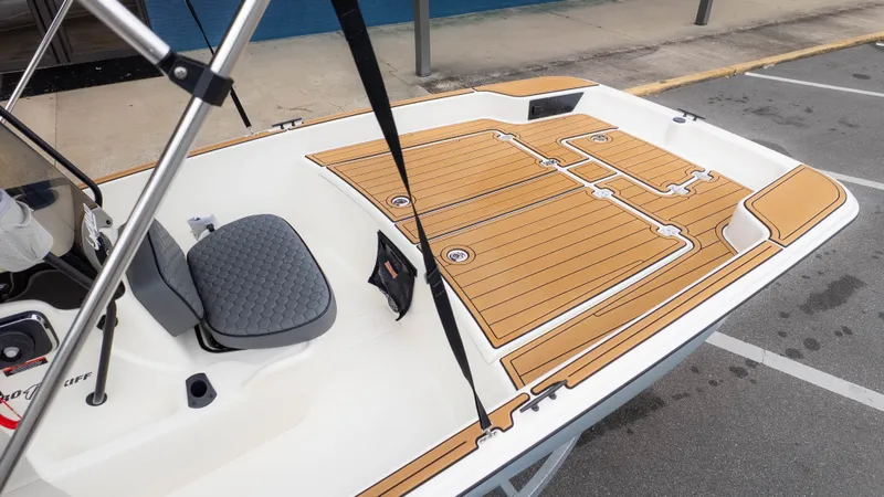 Slide: The Image of Mako Pro Skiff 17 CC 2023 - 14