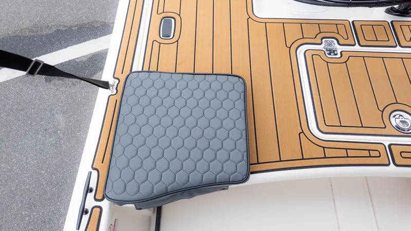 Slide: The Image of Mako Pro Skiff 17 CC 2023 - 7