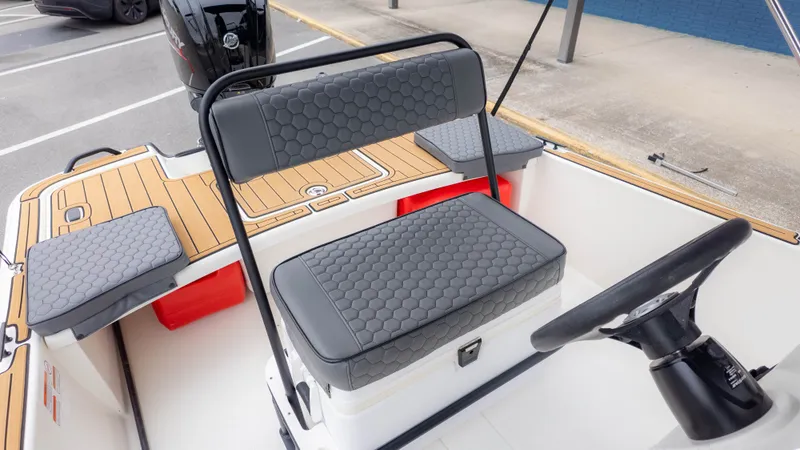 Slide: The Image of Mako Pro Skiff 17 CC 2023 - 9