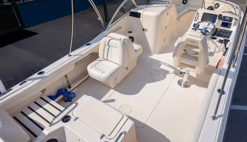 Slide: The Image of Grady-White Freedom 215 2023 - 5