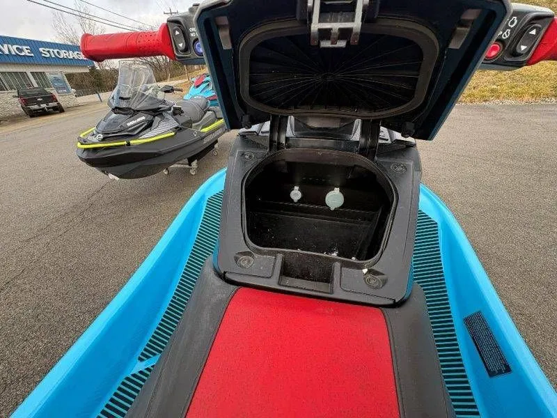 Slide: The Image of Yamaha VX Cruiser 2024 - 9