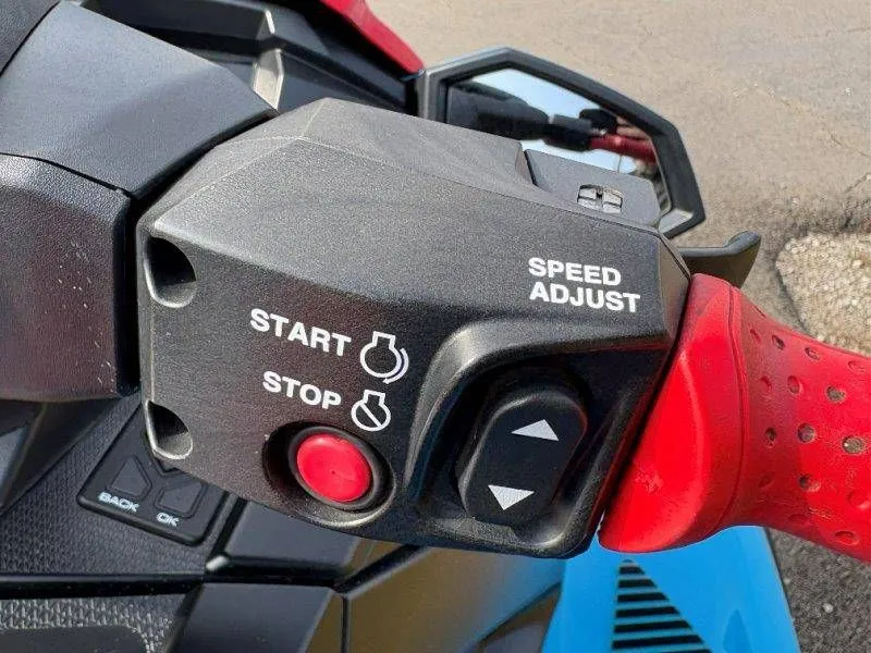 Slide: The Image of Yamaha VX Cruiser 2024 - 17