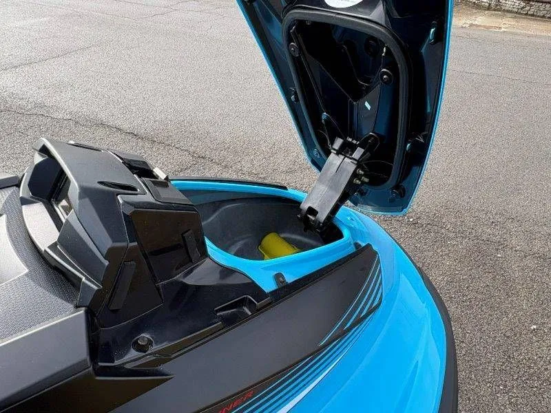 Slide: The Image of Yamaha VX Cruiser 2024 - 26