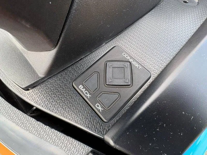 Slide: The Image of Yamaha VX Cruiser 2024 - 13