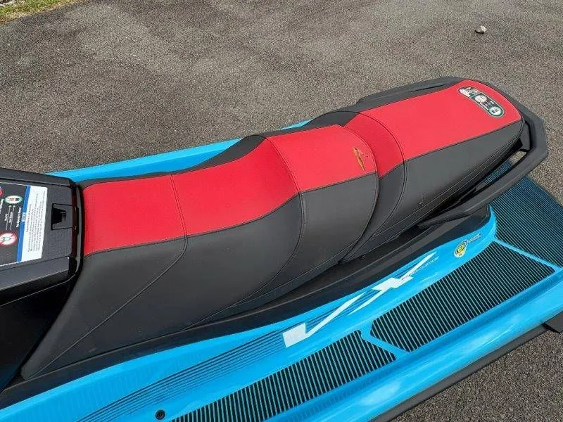 Slide: The Image of Yamaha VX Cruiser 2024 - 6