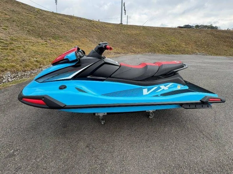 Slide: The Image of Yamaha VX Deluxe 2024 - 16