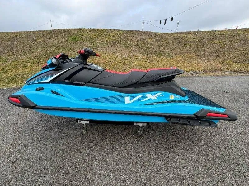 Slide: The Image of Yamaha VX Deluxe 2024 - 3