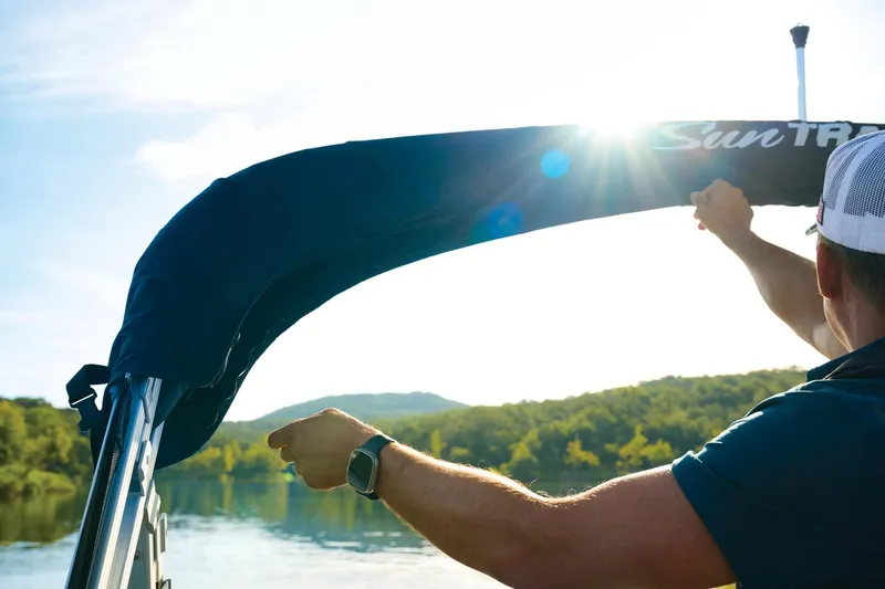 Slide: The Image of Sun Tracker Party Barge 16 DLX 2026 - 12