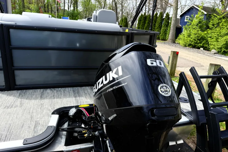 Slide: The Image of 2026 Bentley Pontoons Legacy 220 Cruise XL with Suzuki 60 outboard motor. - 5