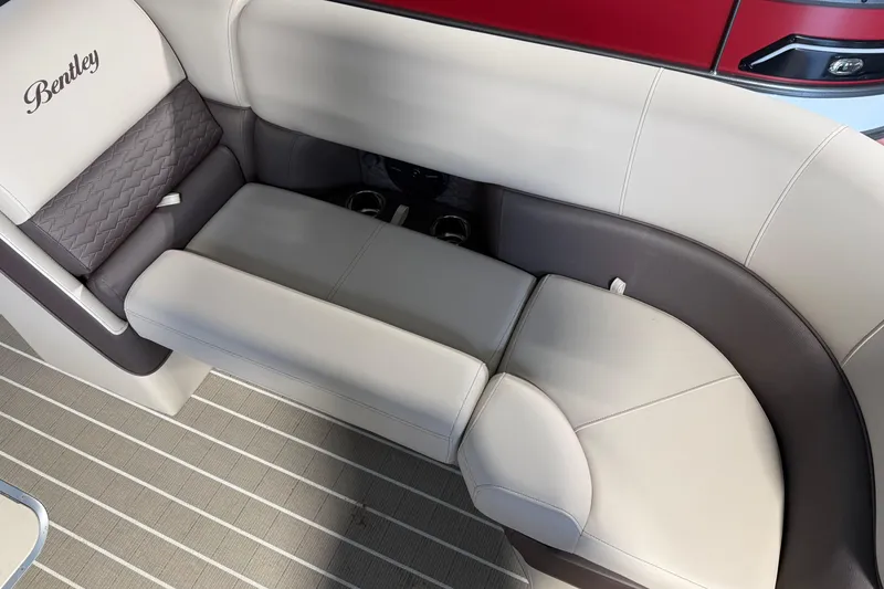 Slide: The Image of Luxurious seating in the 2026 Bentley Pontoons Elite 223 Admiral, featuring elegant upholstery. - 7