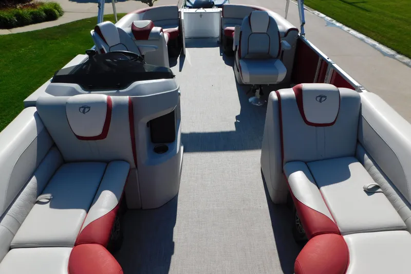 Slide: The Image of 2023 Tahoe Pontoon 2385 LTZ Quad Lounger with luxurious seating and modern design. - 7