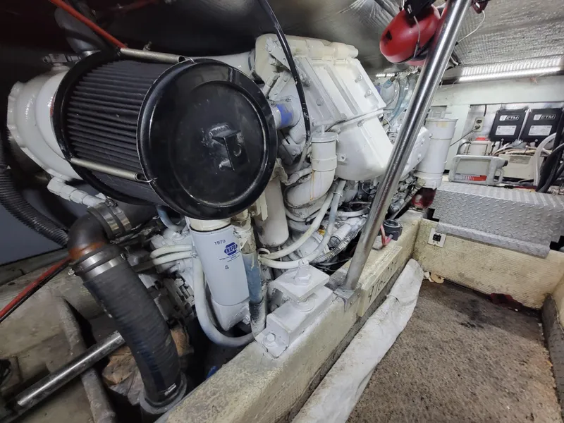 Slide: The Image of Engine room of a 1991 Ocean Yachts 42 Super Sport boat. - 25