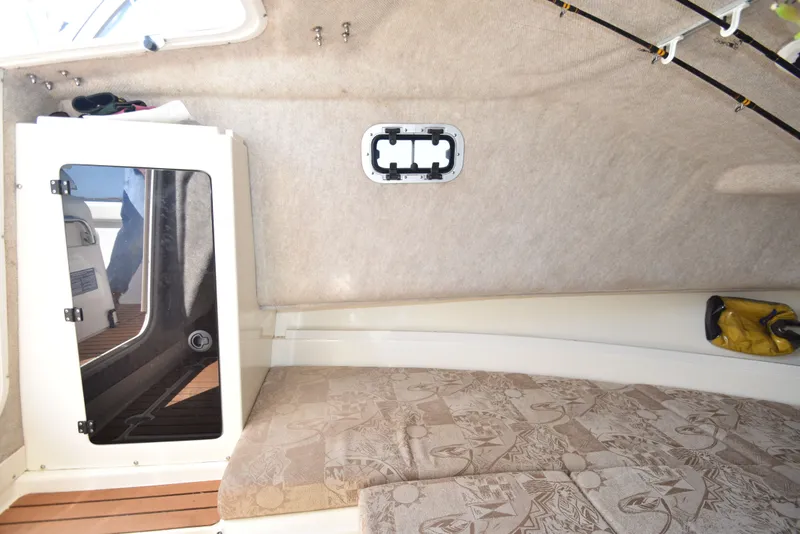 Slide: The Image of Interior of Shamrock 246 Adventurer boat, 2007 model. - 32