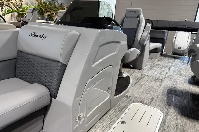 Slide: The Image of 2026 Bentley Pontoons Elite 223 Admiral interior with luxurious seating and modern design. - 4