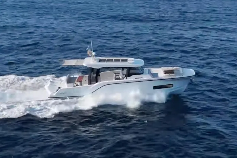 The Image of Aiata Wayfinder 38 Suntop 2026 cruising on open sea. - 0
