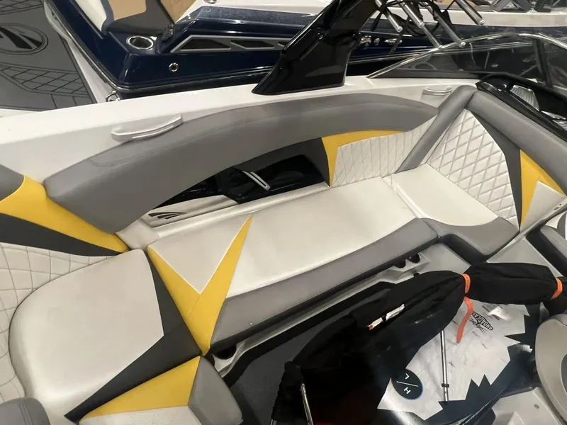 Slide: The Image of Tigé Z3 2013 - 13