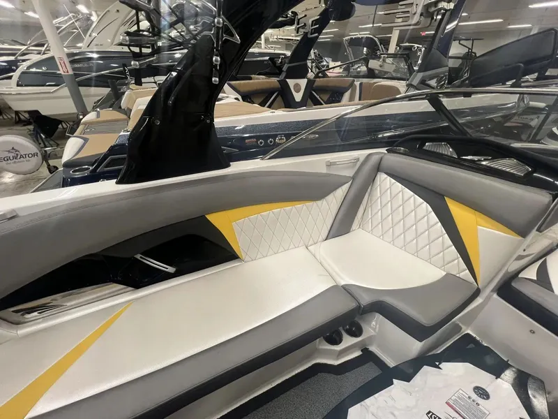 Slide: The Image of Tigé Z3 2013 - 15