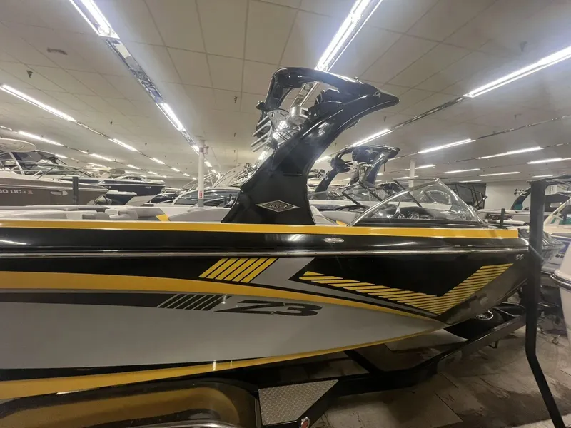 Slide: The Image of Tigé Z3 2013 - 7