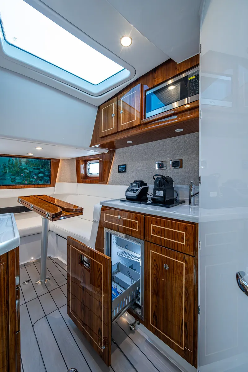 Slide: The Image of HCB 48 Campeon 2025 - 56