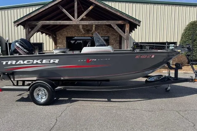 The Image of Tracker Pro Guide V-175 SC 2018 - undefined