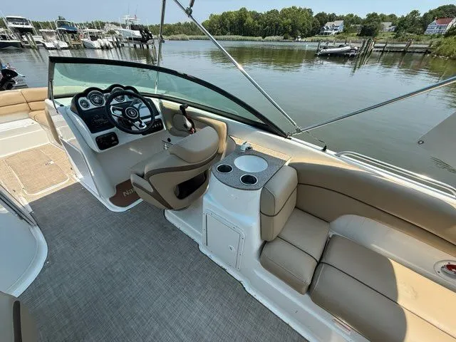 Slide: The Image of NauticStar 243 DC 2019 - 7