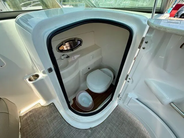 Slide: The Image of NauticStar 243 DC 2019 - 4
